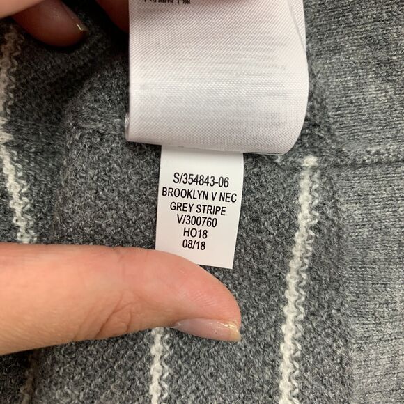 Gap Brooklyn Sweater Womens S Small Grey Merino Wool Striped Ribbed V Neck Knit - Picture 12 of 14